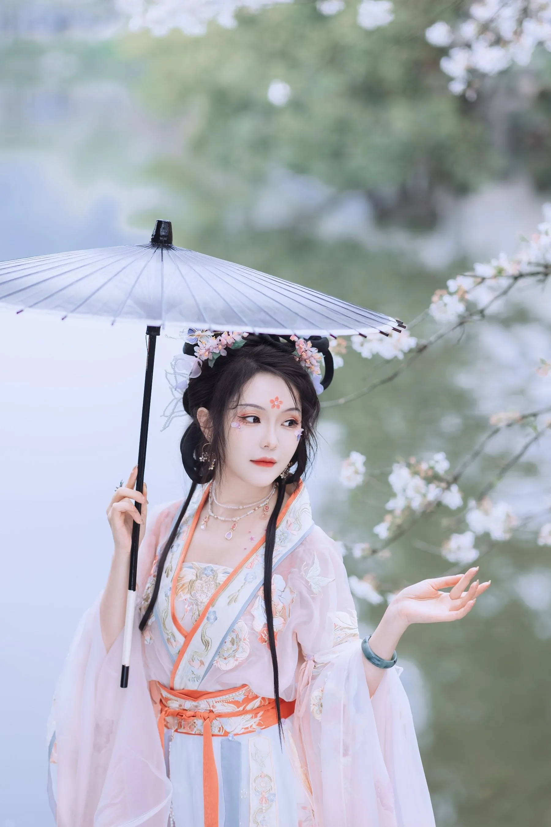 [艺图语] 2022.06.24 初春赏樱 璐璐haley [43P]插图1